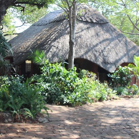 Mosi-Ua-Tunya Lodge Victoria Falls Luaran gambar